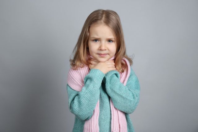 Zapalenie gardła u dziecka: wirusowe czy bakteryjne?